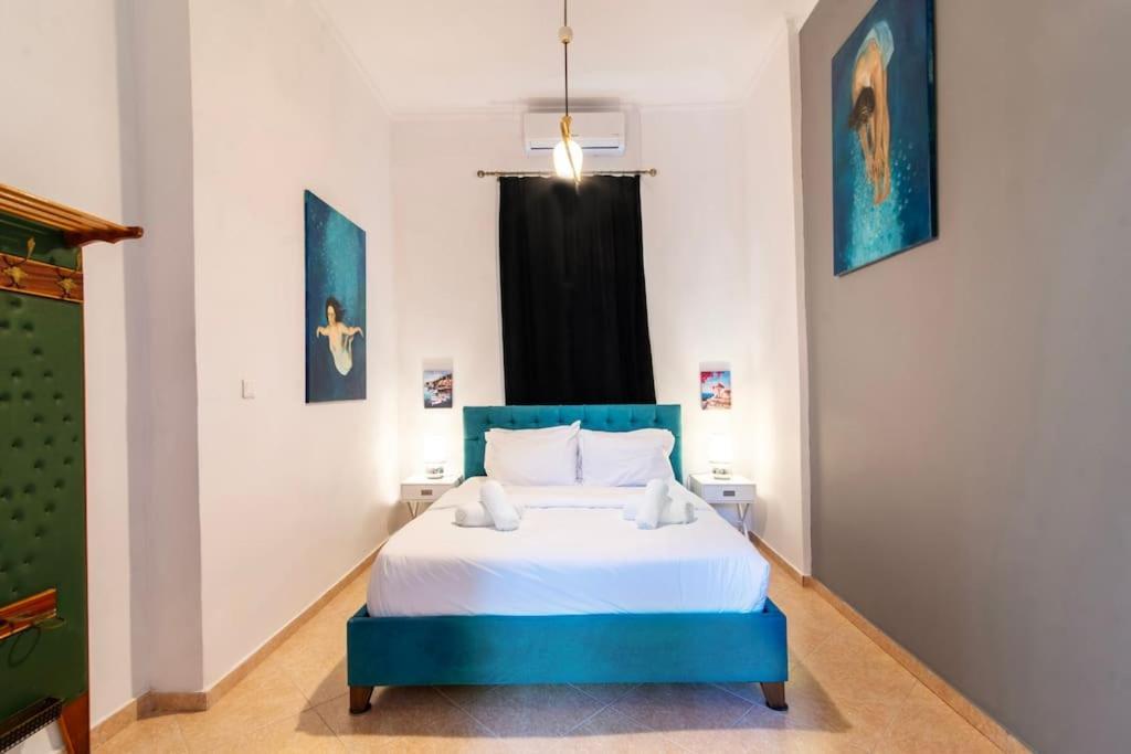 Neoclassical Loft In Monastiraki - Acropolis And Metro Афины Экстерьер фото