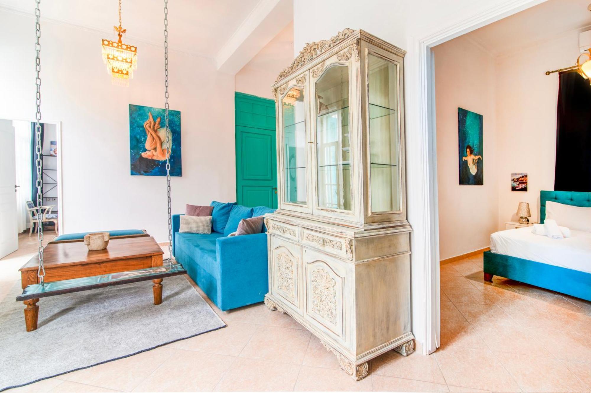 Neoclassical Loft In Monastiraki - Acropolis And Metro Афины Экстерьер фото